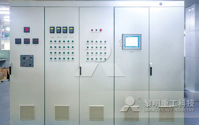 中央電控柜系統