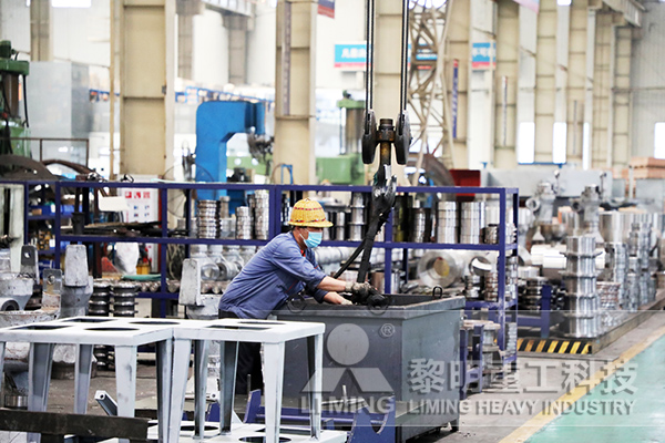 車間全天候封閉管控，生產發貨不能停1